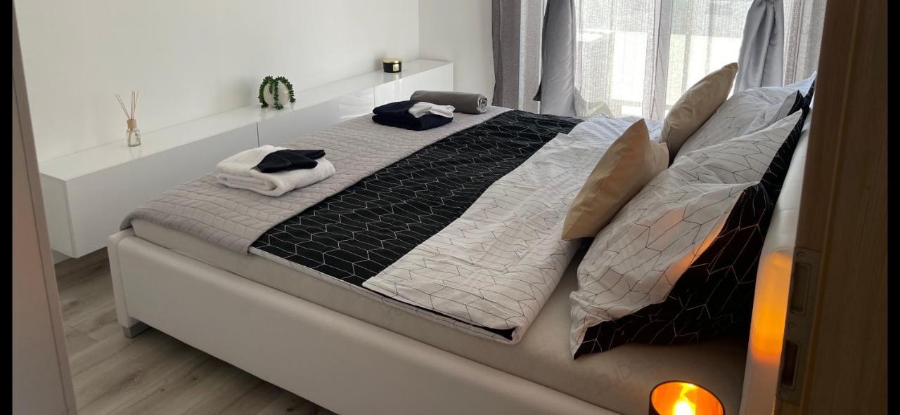 N.Cristian Apartment บูดาเปสต์ ภายนอก รูปภาพ
